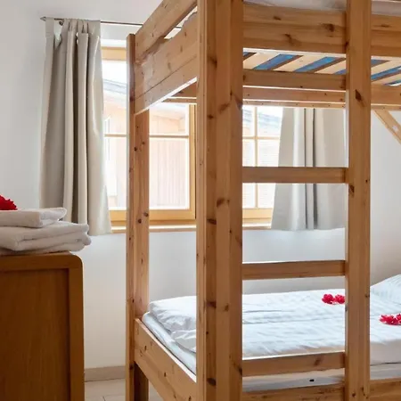 Maxima Apartment